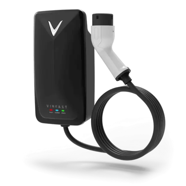 Sac 7.4KW Vinfast E1788169860622 - Xe điện VinFast không nhận sạc: Nguyên nhân và cách xử lý tại Hưng Thịnh Phát Bộ sạc treo tường VinFast 7,4 kW