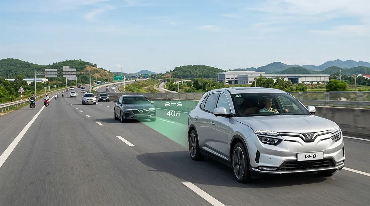 Xe điện VinFast VF 8 vận hành hệ thống kiểm soát hành trình thích ứng ACC